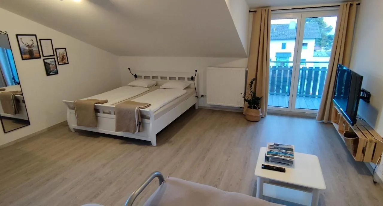 Apartment Ferienwohnung Chiemgauglueck Traunstein